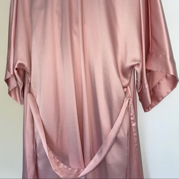 ✨NEW✨ VERY SEXY Silky Satin Robe Kimono LONG XS/S - Picture 4 of 4